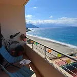 Sea House *